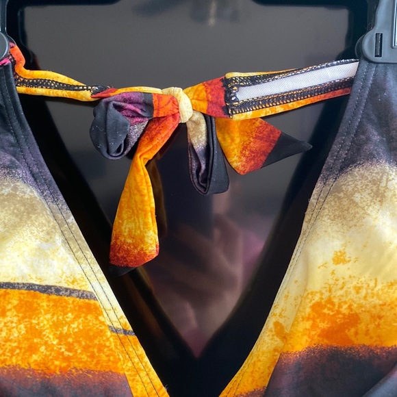 Fantasizer Halter Swimsuit - Picture 4 of 8